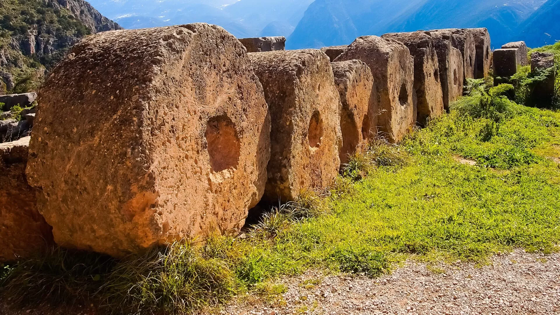 MyGreece | My Delphi & Korykion Antron Cave