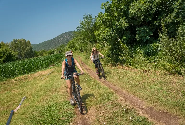 Cycling Gialova Beach
