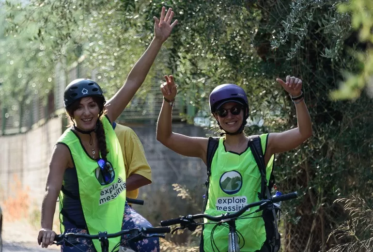 Cycling Gialova Beach